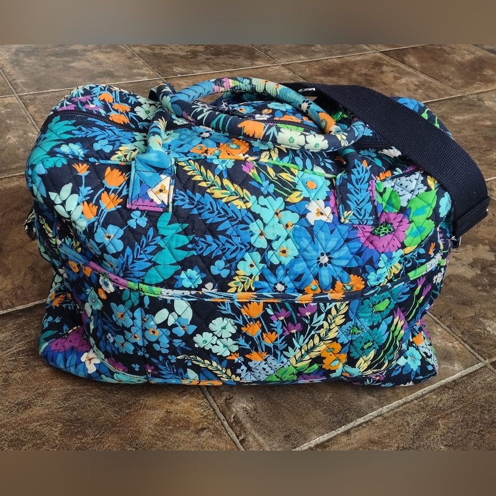 Vera Bradley Midnight Blues Weekender/Travel Bag With Trolley Sleeve. - Picture 3 of 13